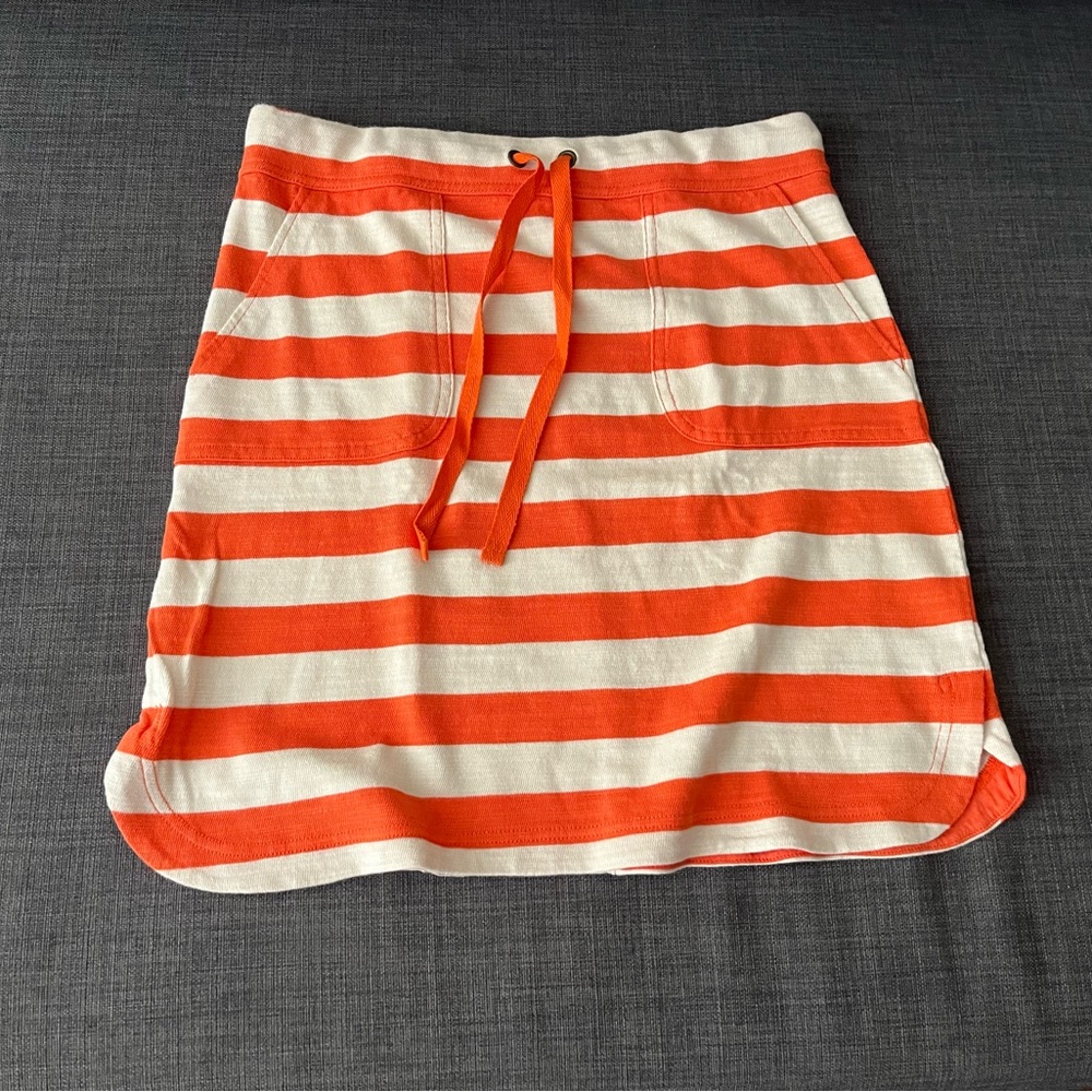 Caslon 100% cotton skirt.